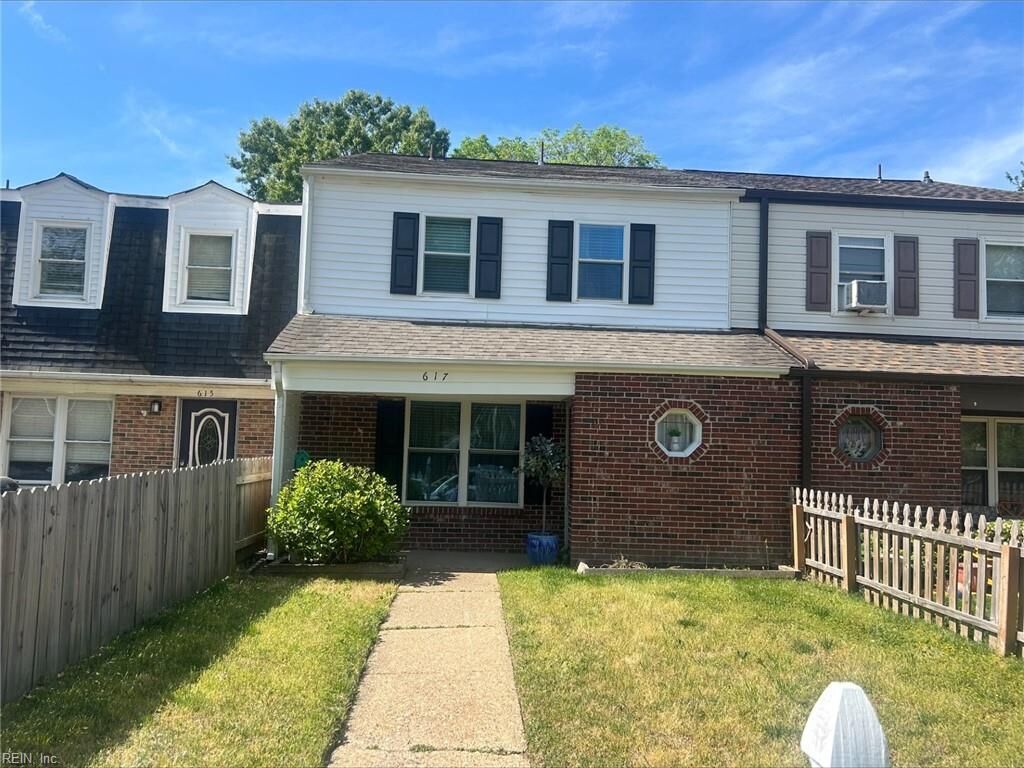 Property Photo:  617 Red Horse Ln  VA 23462 