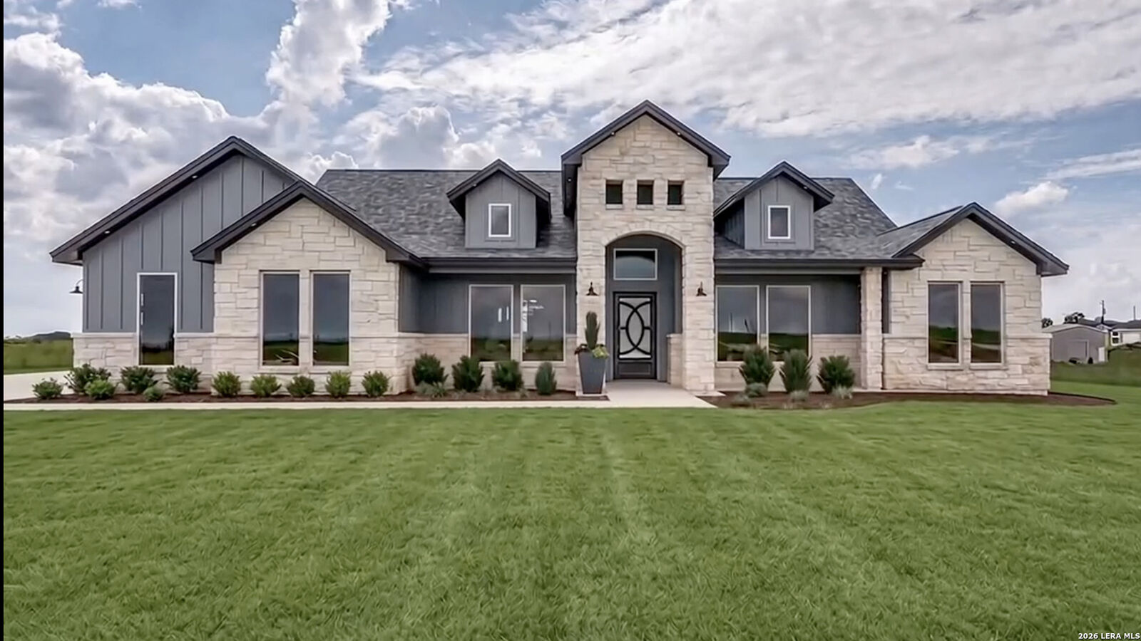 Property Photo:  136 Sunset  TX 78121 