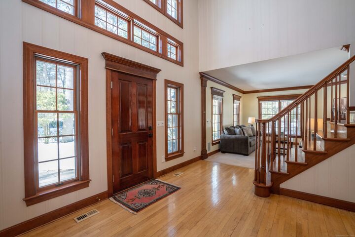 Property Photo: 3 Eton Place CT 06032