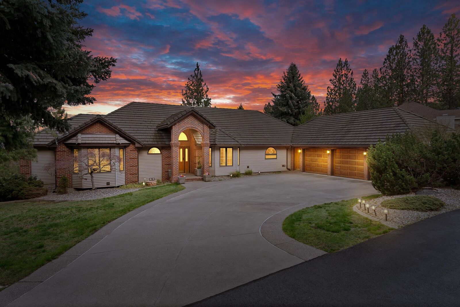 Property Photo:  4904 S Progress Ct  WA 99037 