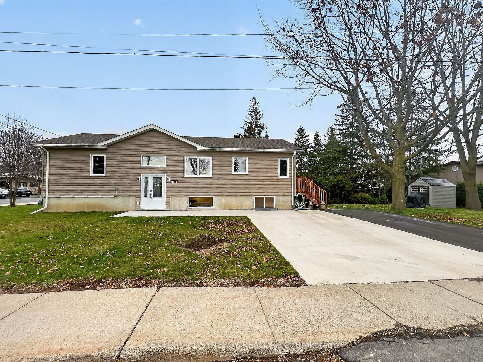 Property Photo:  756 Laval Street  ON K0A 1M0 