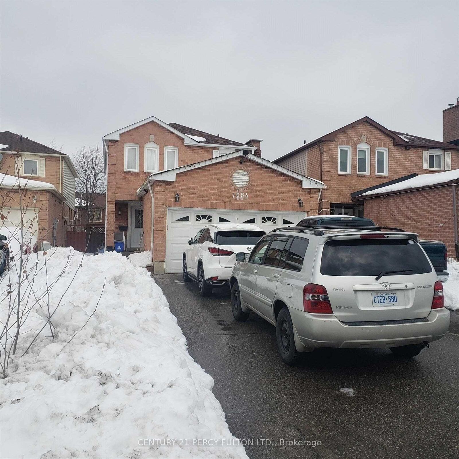 Property Photo:  1654 Portland Court Bsmt  ON L1N 5L6 
