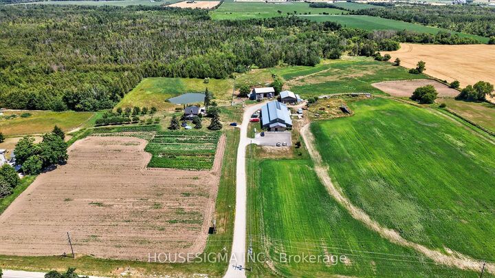 1617 42 County Road — photo 1