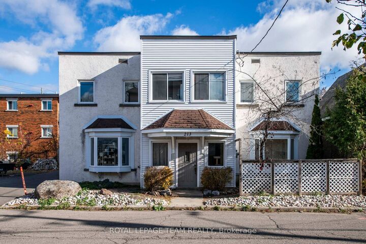 Property Photo: 213 Desrosiers Street ON K1L 7T2