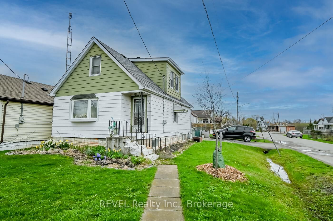 Property Photo:  76 Lincoln Avenue  ON L2P 2C9 