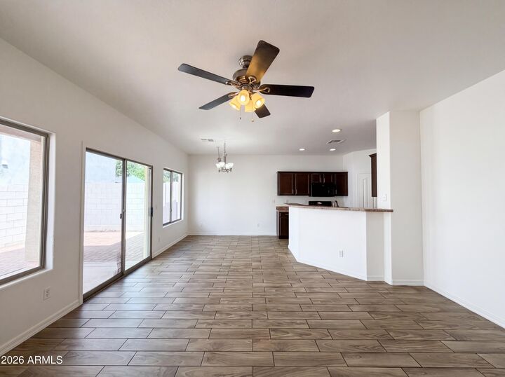 Property Photo:  606 W Beautiful Lane  AZ 85041 