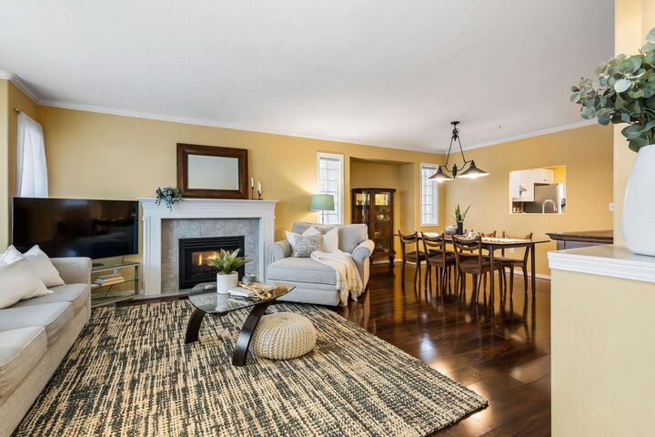 Property Photo:  9420 Woodbine Street 6  BC V2P 5S4 