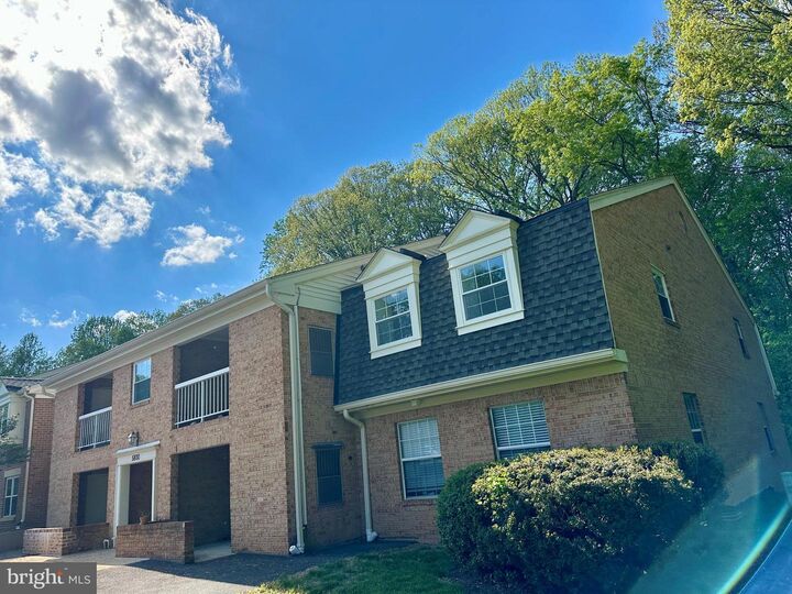 Property Photo:  5800 Cove Landing Road 304  VA 22015 