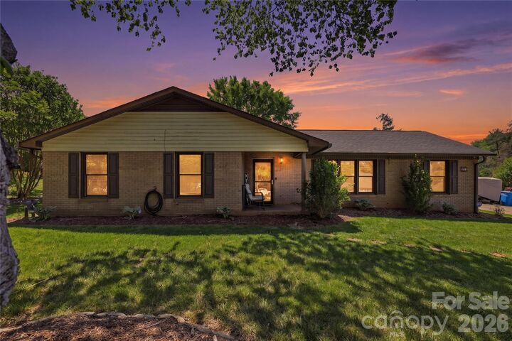 Property Photo:  125 Southwood Park Road  NC 28117 