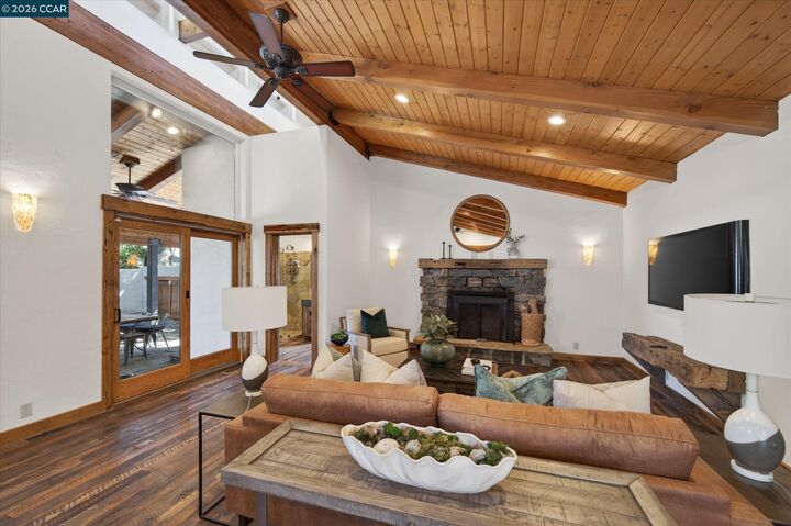 Property Photo:  2216 Blackstone Dr  CA 94598 