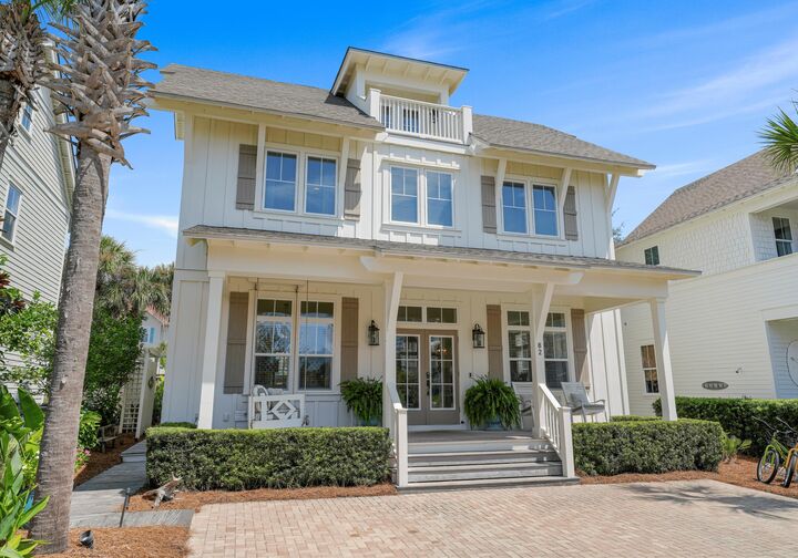 Property Photo:  82 Sandalwood Drive  FL 32459 