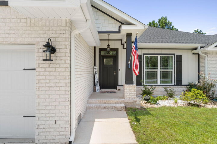 Property Photo:  7053 Leisure Street  FL 32566 