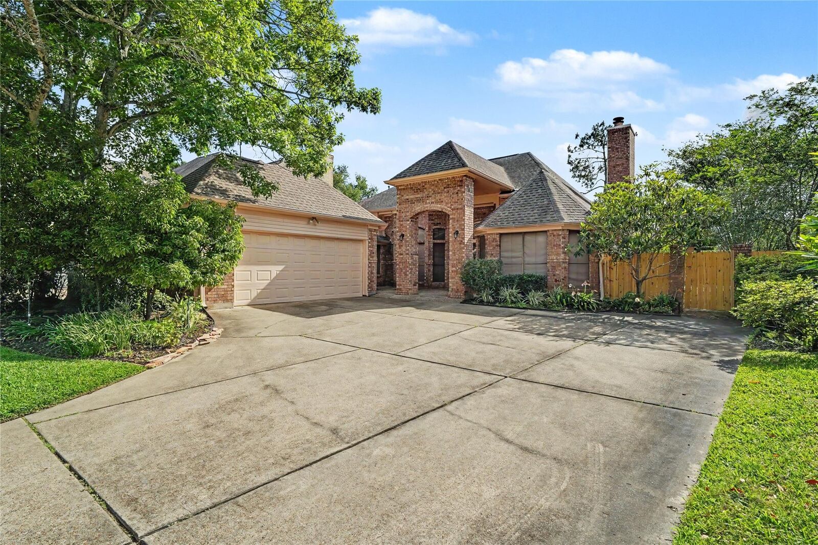 Property Photo:  2022 Park Grand Road  TX 77062 