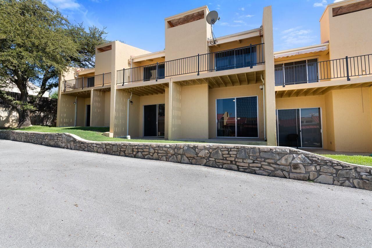 Property Photo: 402 Hi Stirrup E4 TX 78657