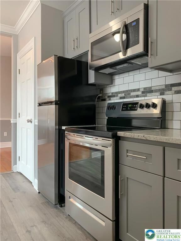 Property Photo:  1 Lehns Court 3  PA 18042 