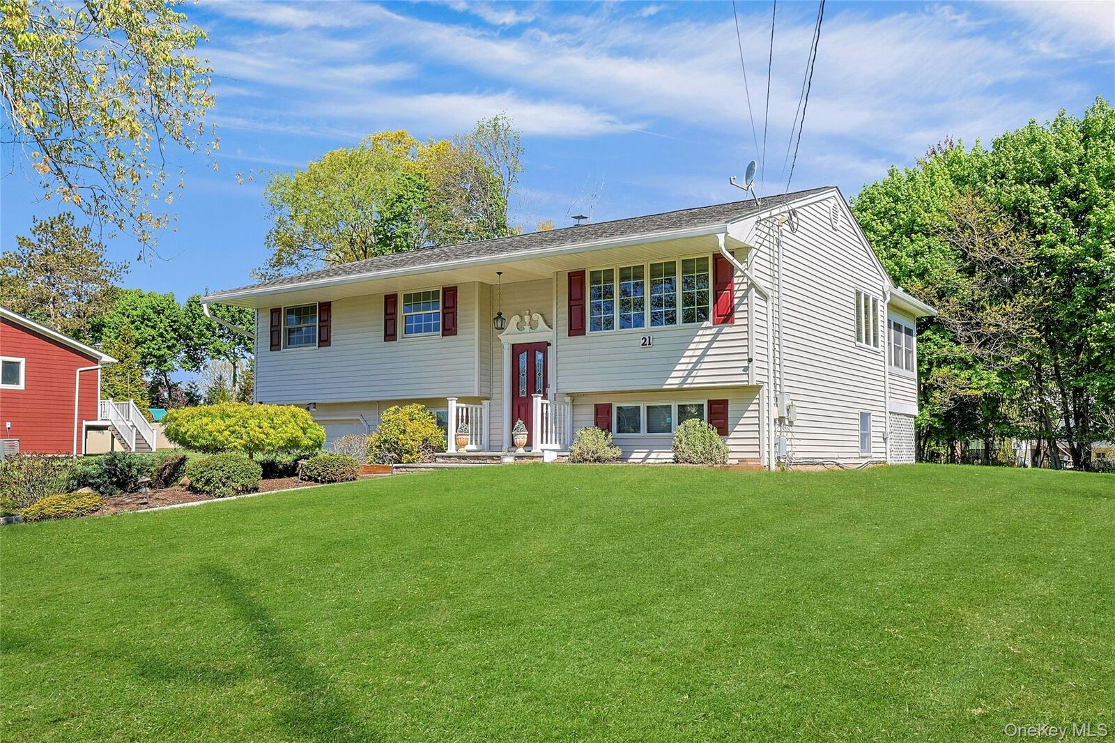 Property Photo: 21 Kreuz Drive NY 10994