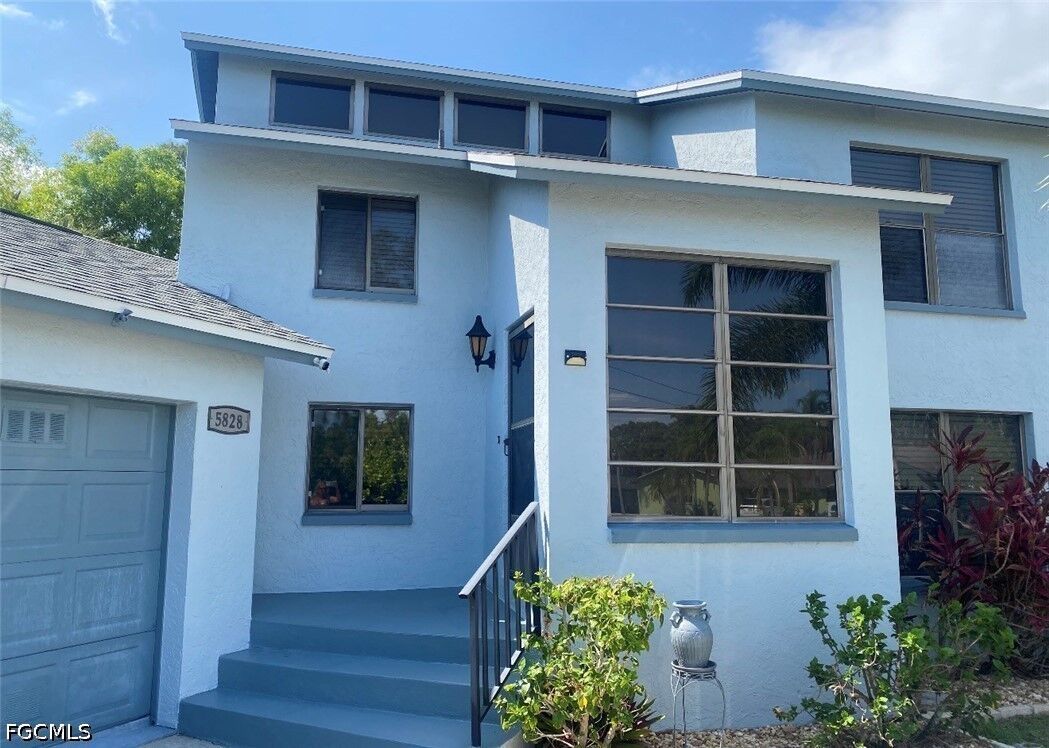 Property Photo:  5828 Littlestone Court  FL 33903 