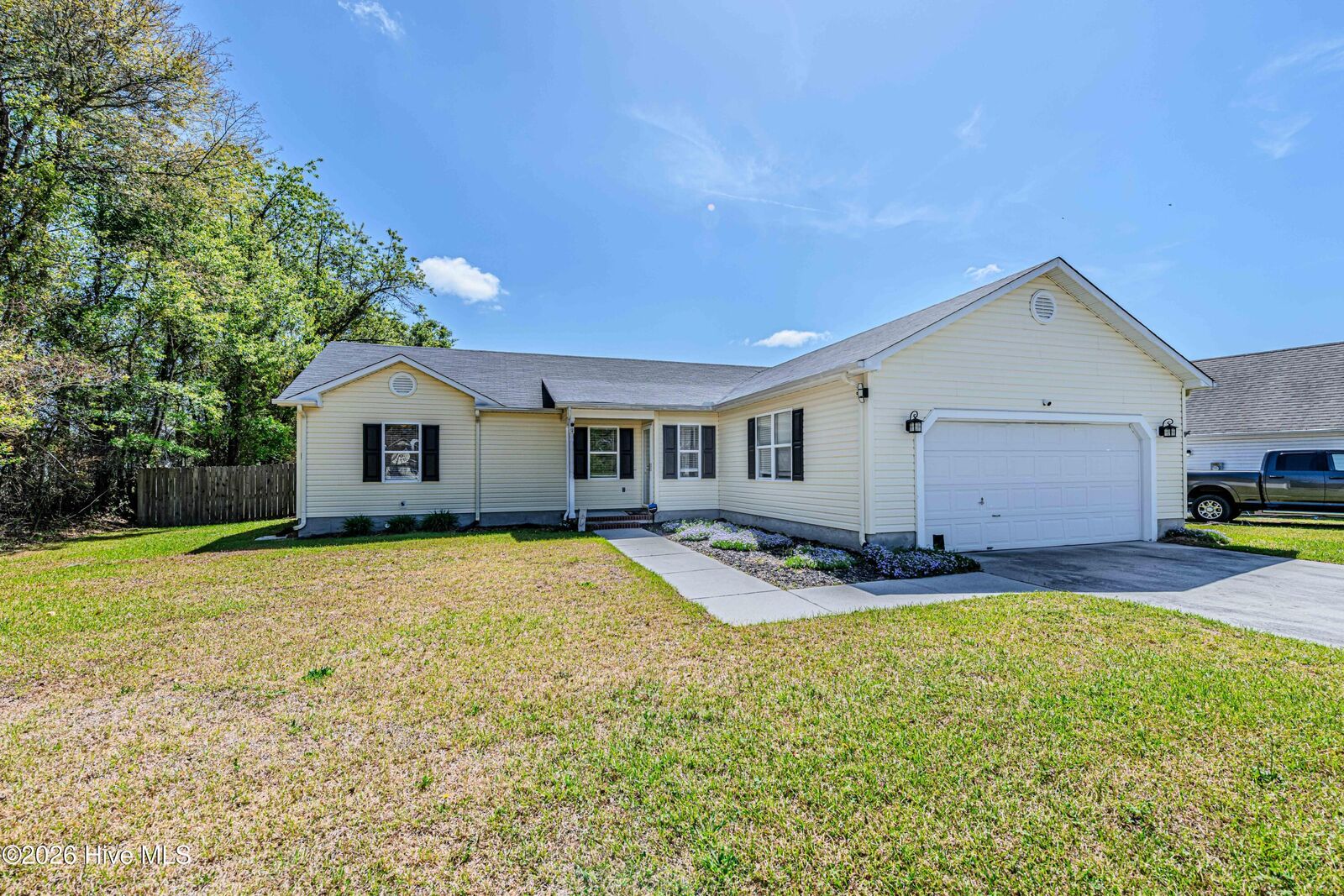 Property Photo:  126 Forest Bluff Drive  NC 28540 