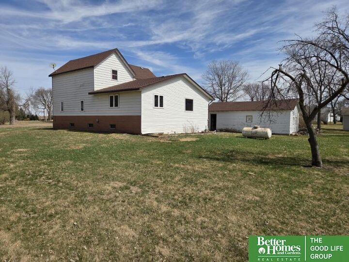 Property Photo:  506 E Broadway Street  NE 68727 