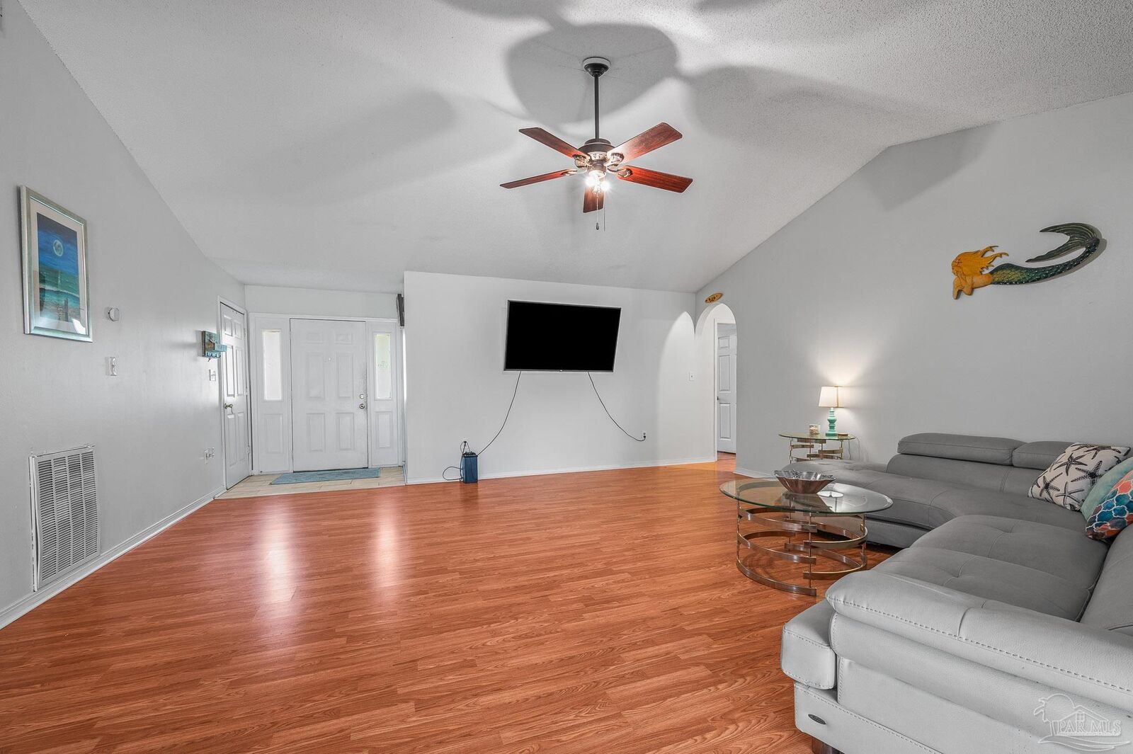 Property Photo:  6859 Liberty St  FL 32566 