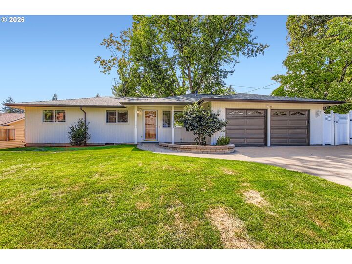 Property Photo:  13541 SW 63rd Pl  OR 97219 