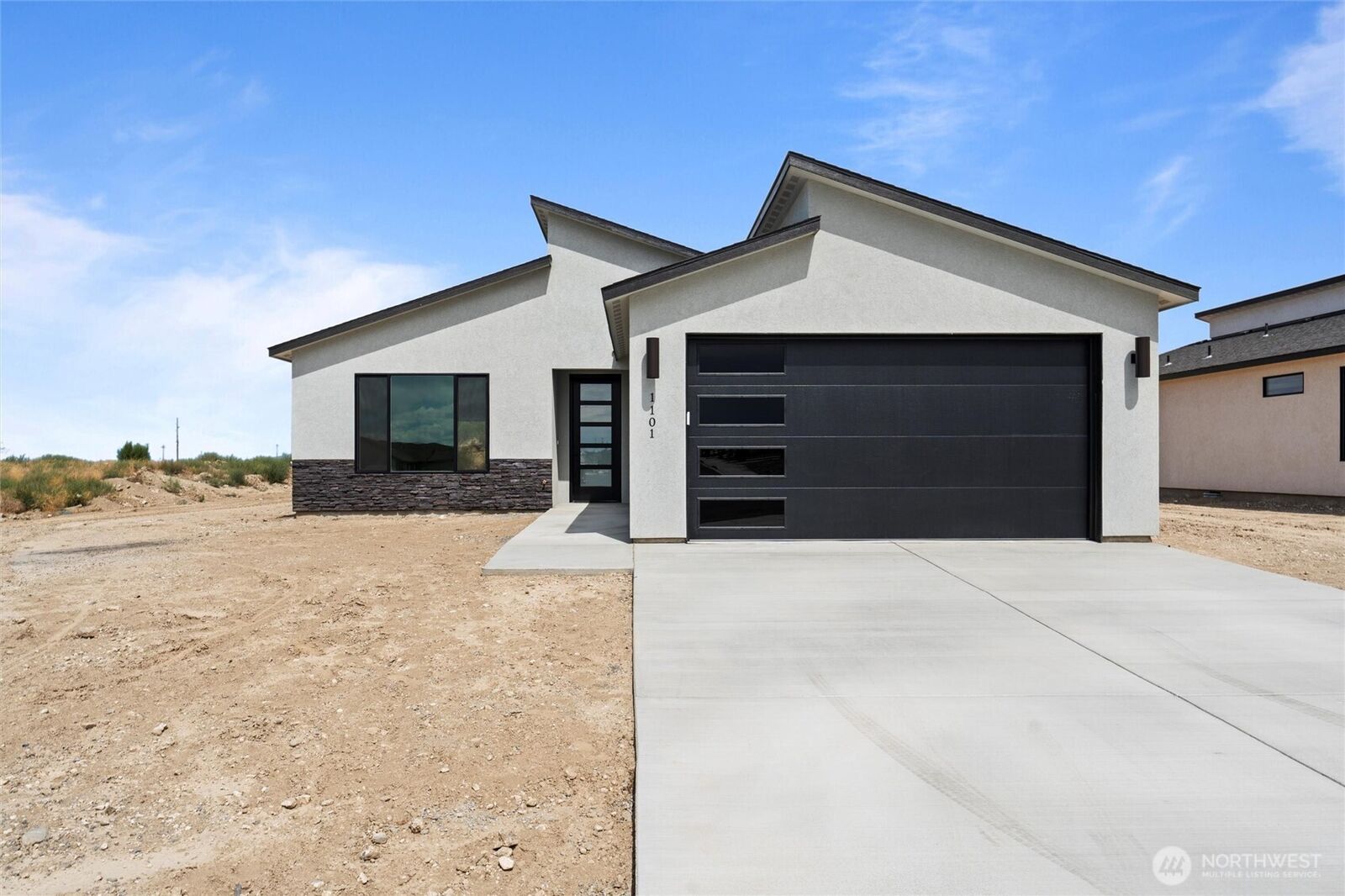 Property Photo:  722  P Street NE  WA 98848 
