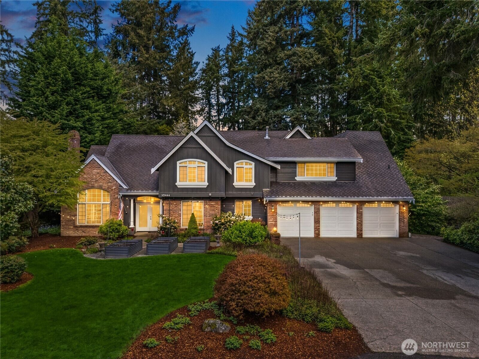 Property Photo:  10444 SE 22nd Street  WA 98004 