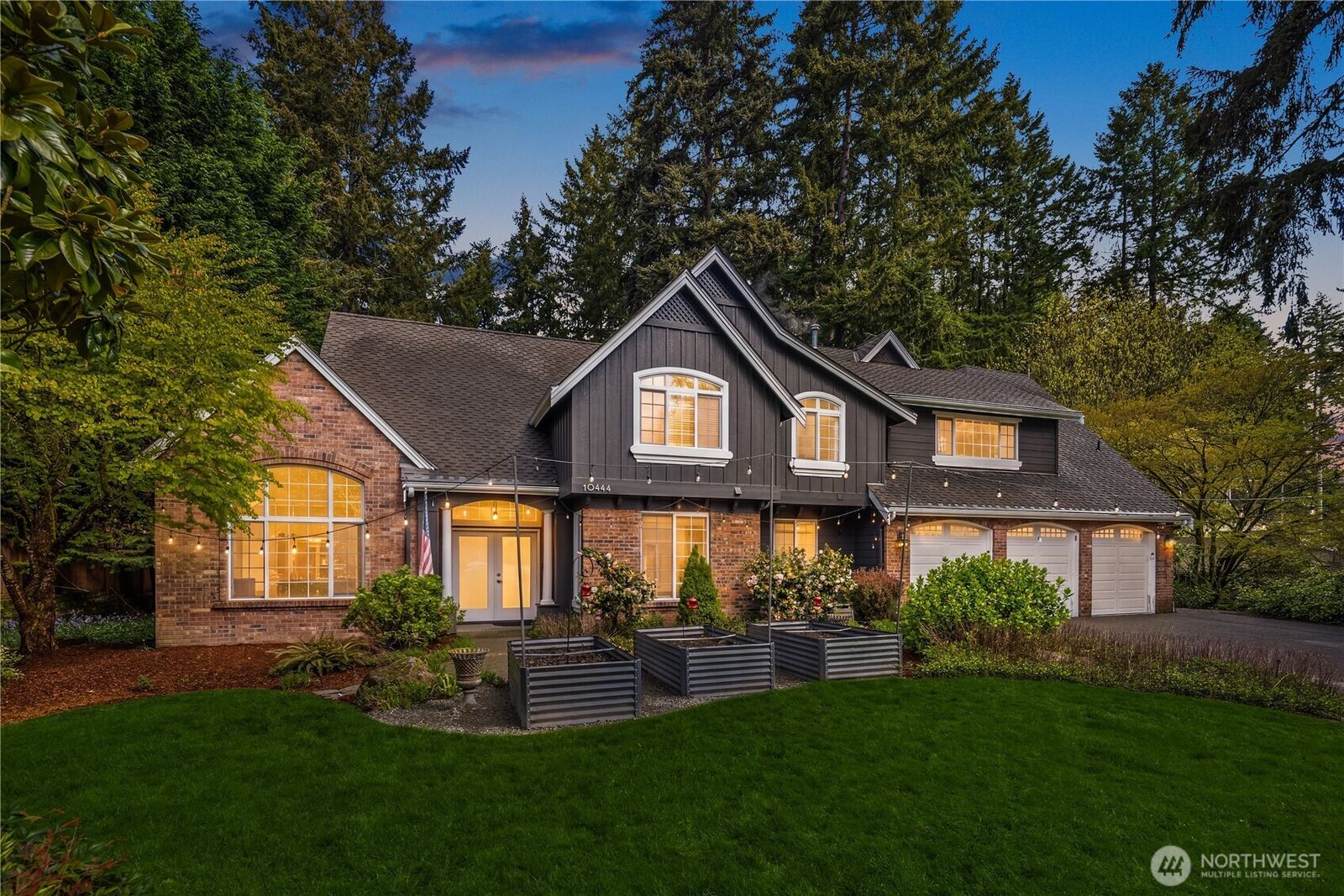 Property Photo: 10444 SE 22nd Street WA 98004