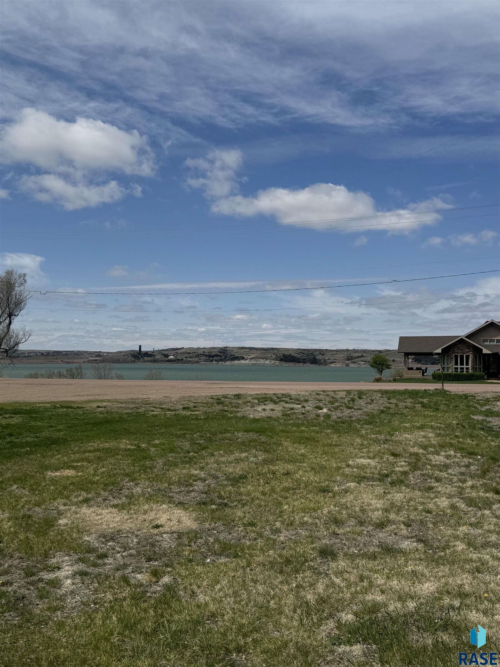 Property Photo:  407 S River St  SD 57325 