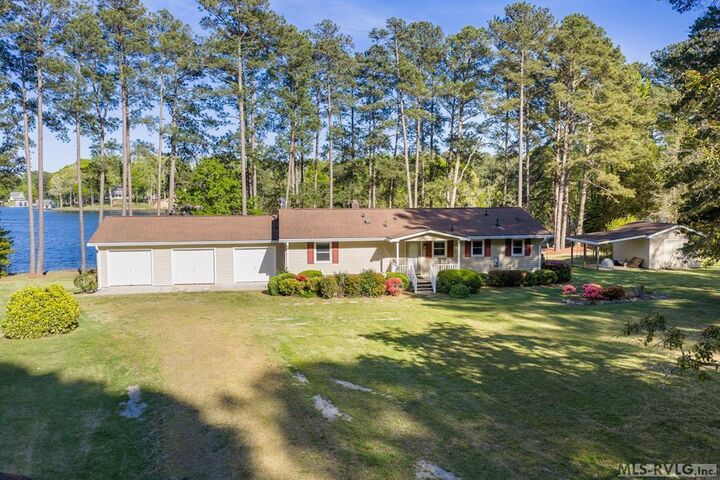 Property Photo:  407 Pine Dr  NC 27850 