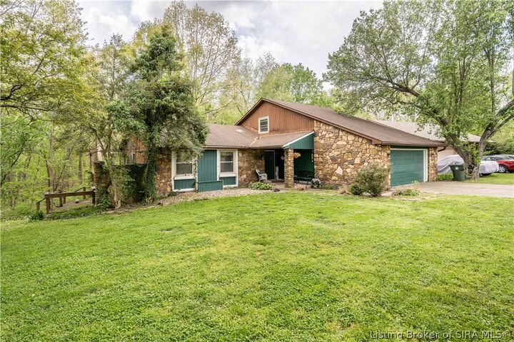 Property Photo:  203 Lancaster Circle  IN 47150 