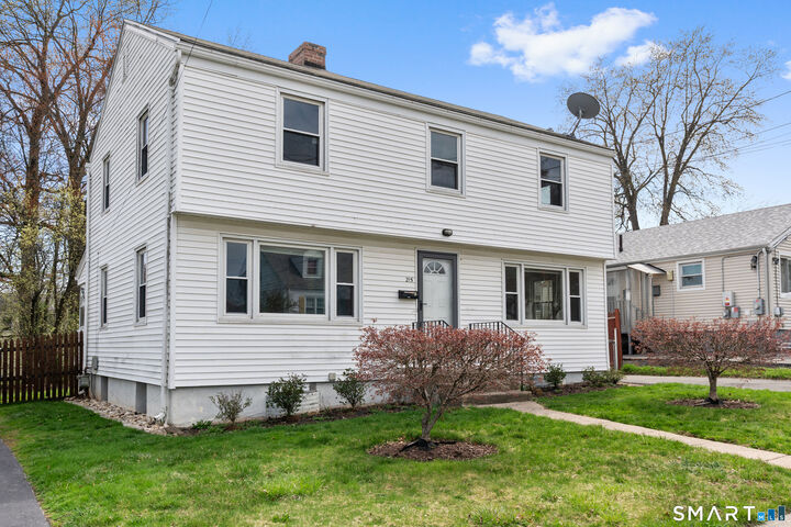Property Photo:  215 Goodrich Street  CT 06114 