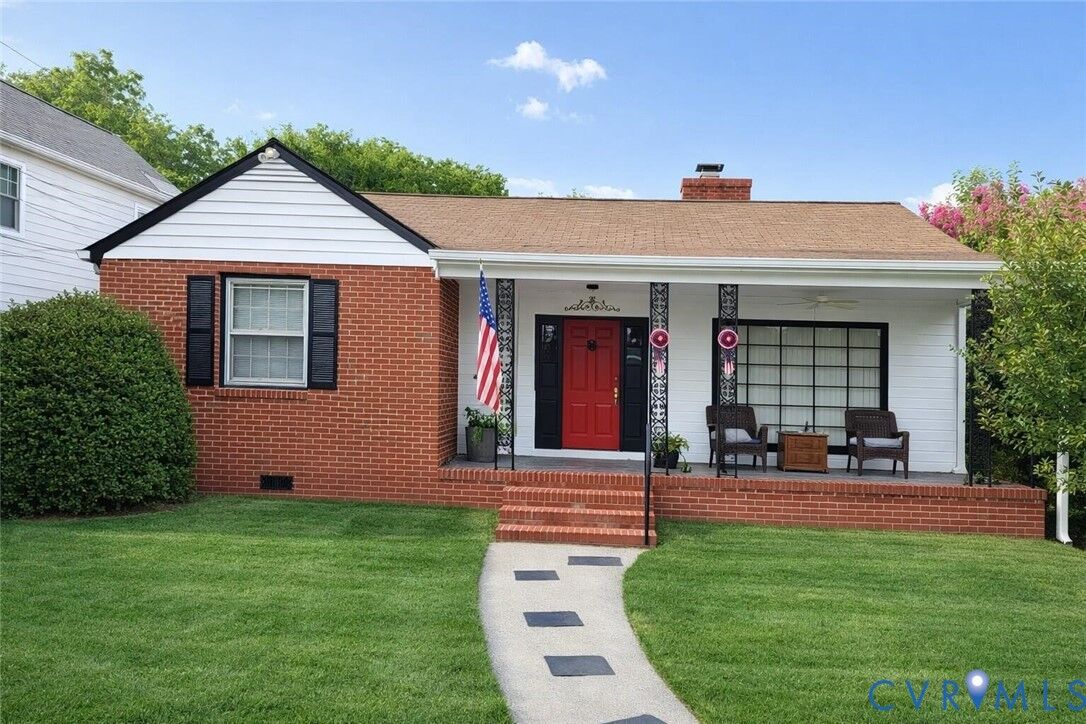 Property Photo:  204 Henry Clay Road  VA 23005 