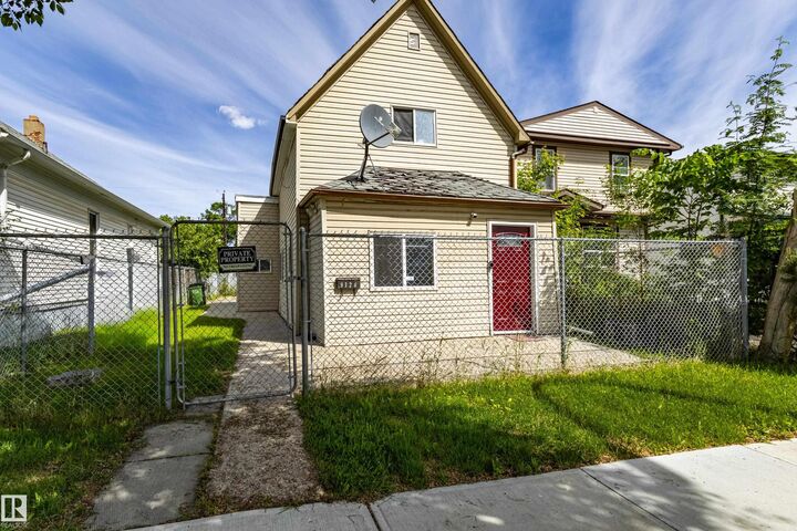 9328 106A Avenue NW — photo 1