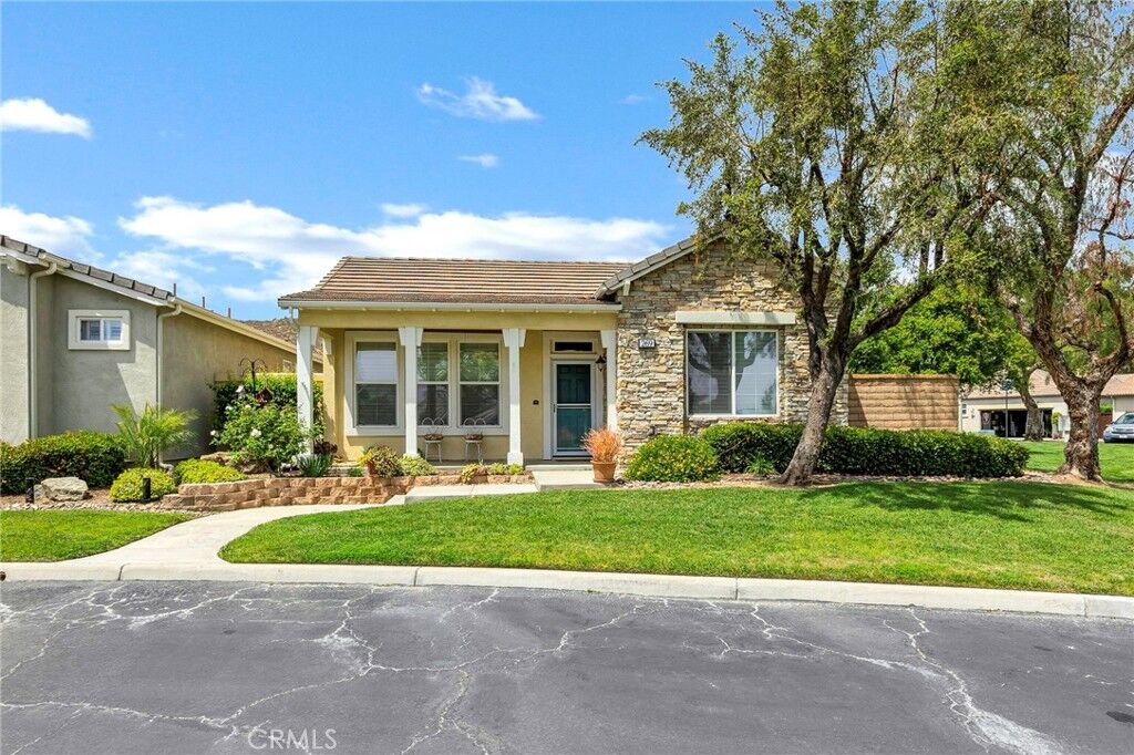 Property Photo:  269 Firestone  CA 92545 