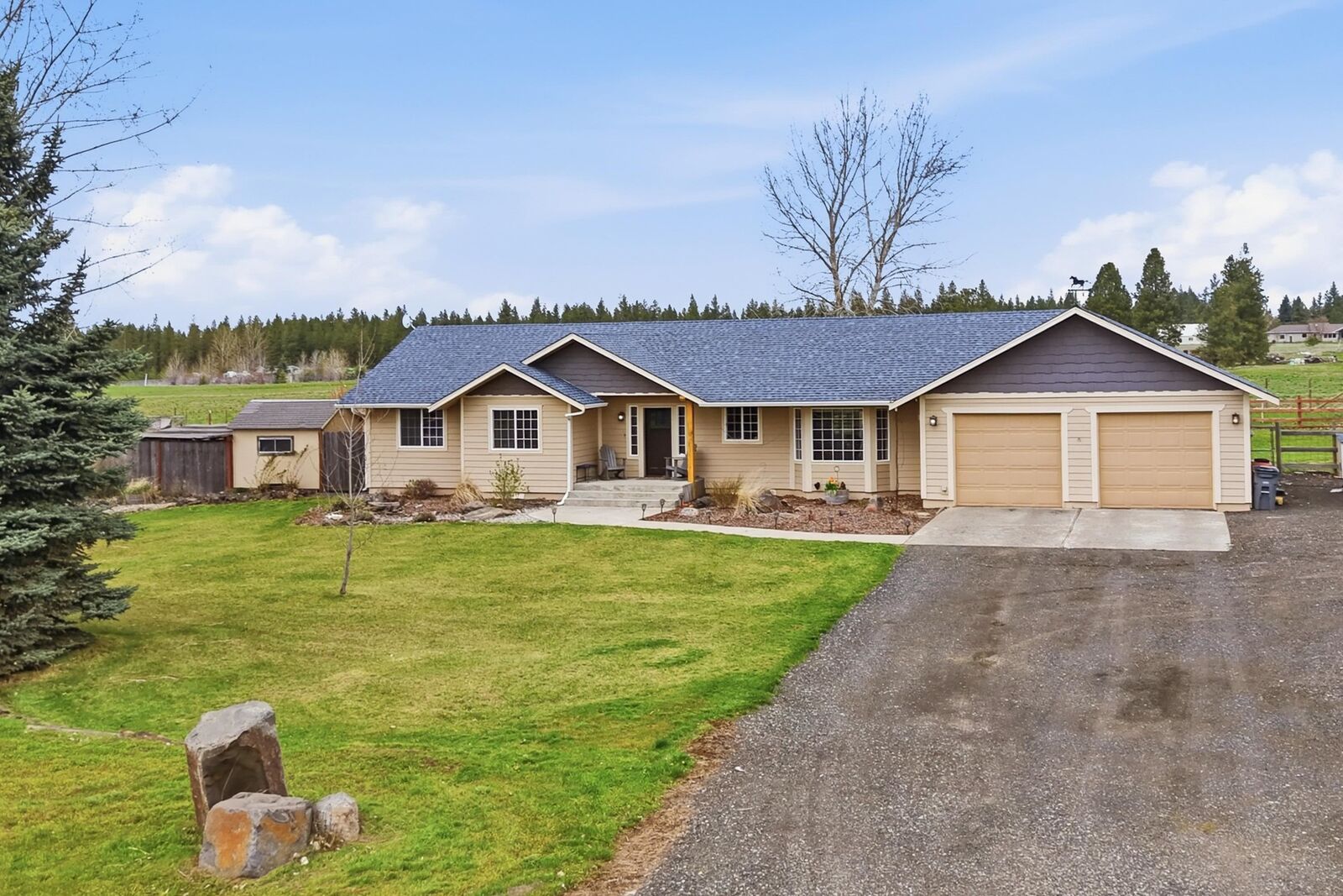 Property Photo:  3916 W Dakin Ln  WA 99004 