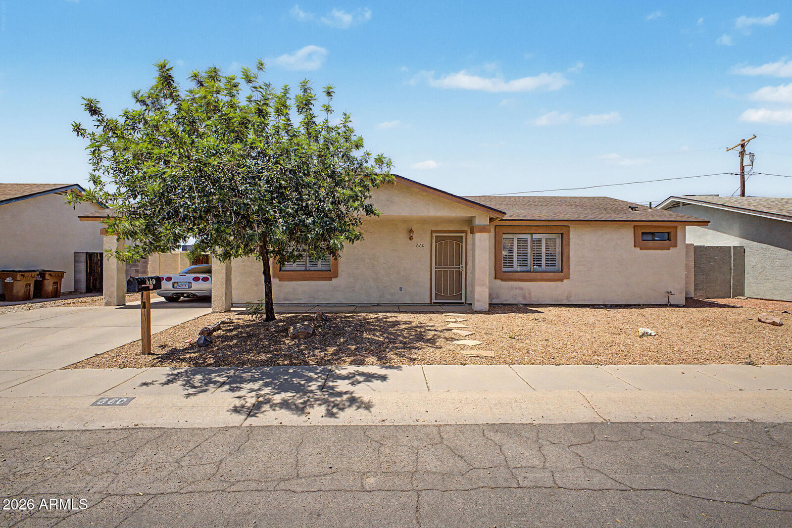 Property Photo:  660 S Stardust Lane  AZ 85120 