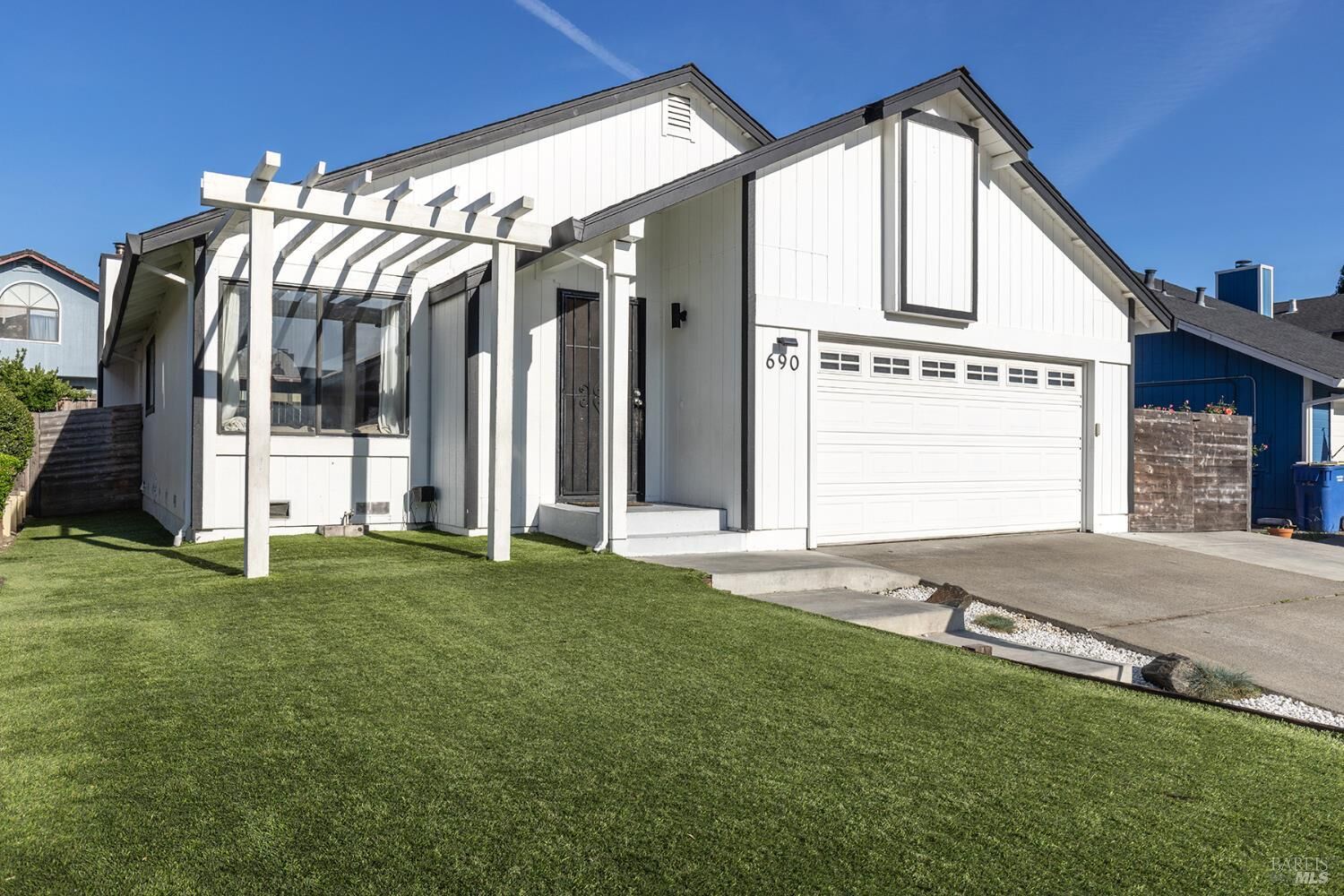 Property Photo:  690 Claudius Way  CA 95492 