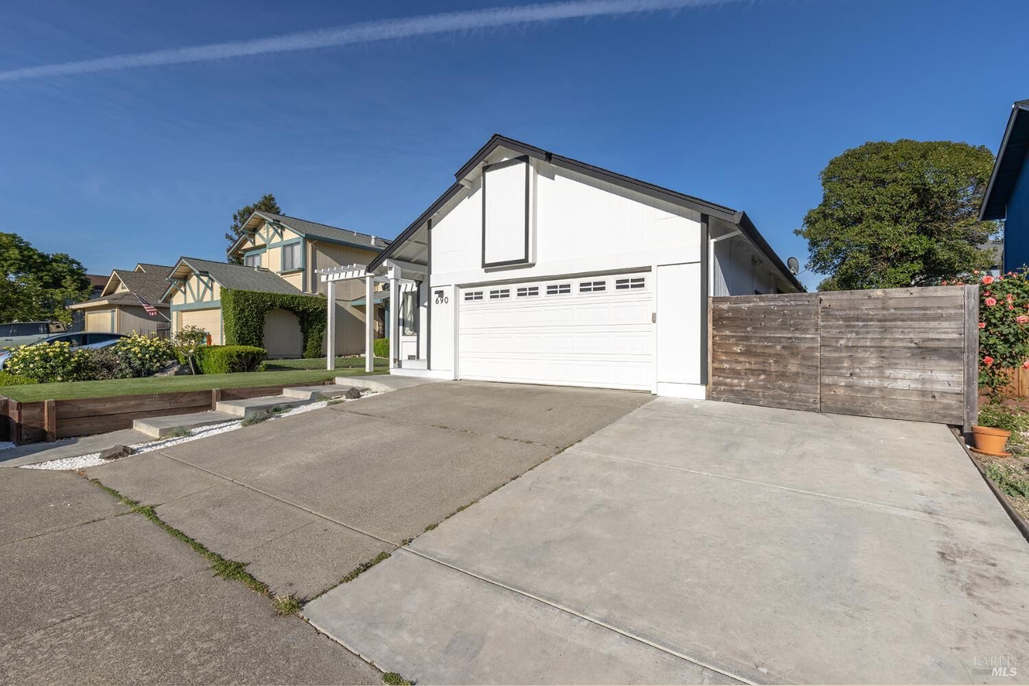 Property Photo: 690 Claudius Way CA 95492