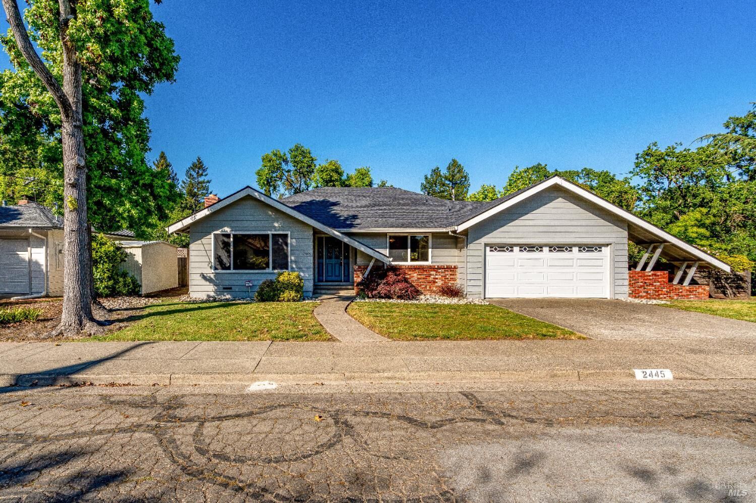 Property Photo:  2445 Melbrook Way  CA 95405 
