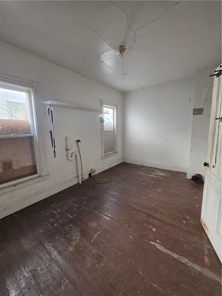 Property Photo:  406 Jefferson Street  NY 14904 