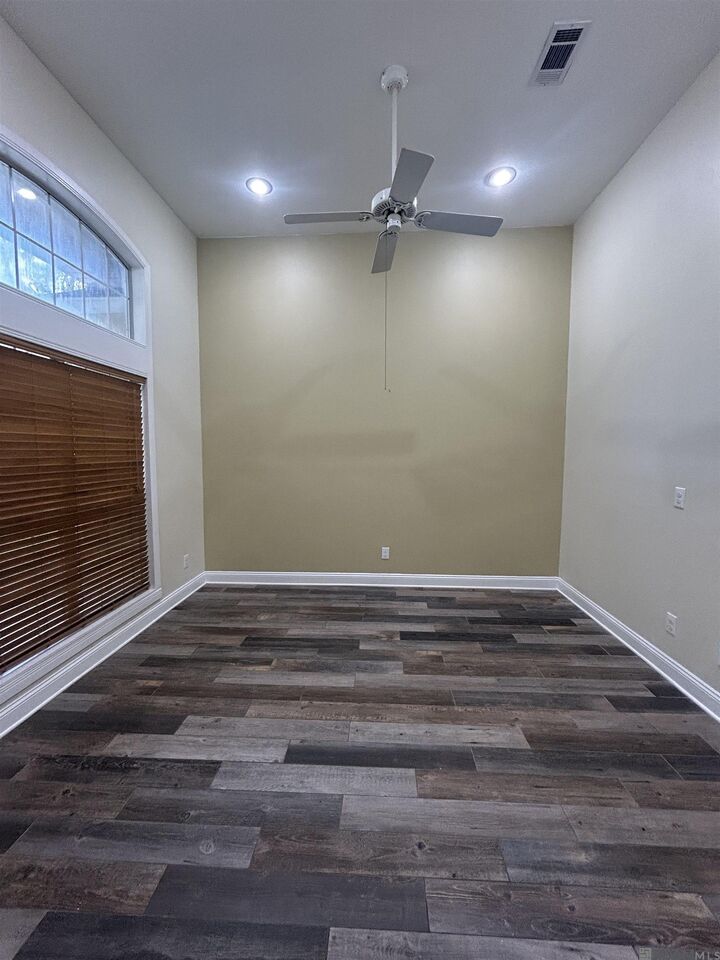 Property Photo: 43480 Weber City Rd LA 70737