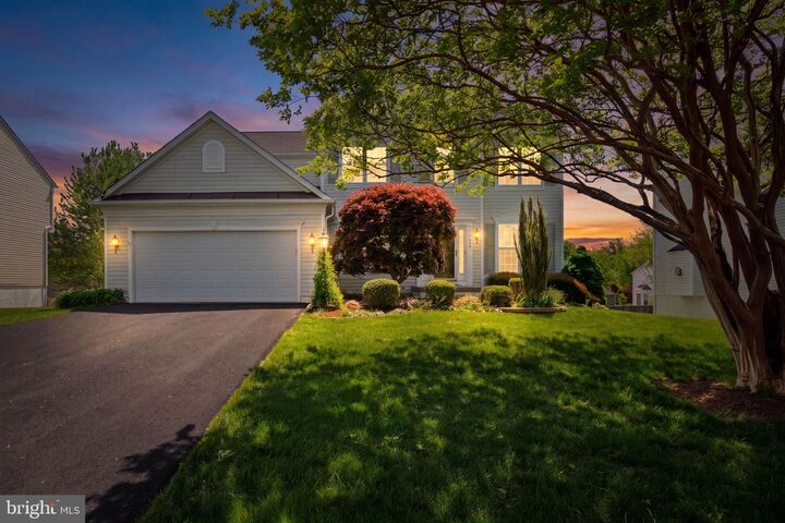 Property Photo:  6093 Spindle Tree Court  VA 22193 