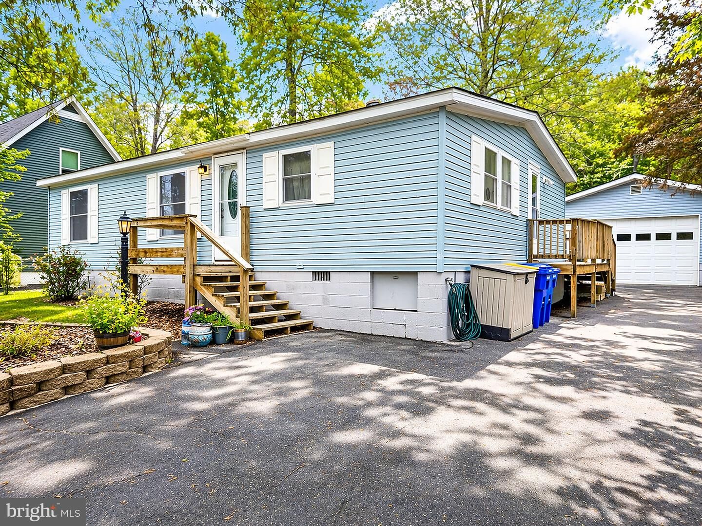 Property Photo:  34896 E Sherwood Drive  DE 19945 