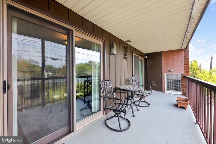 Property Photo:  213 Haddonfield Cmns Comn 213  NJ 08033 