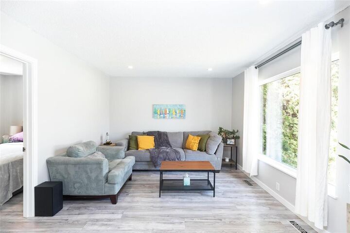 Property Photo:  446 Second Street  MB R5G 0L8 