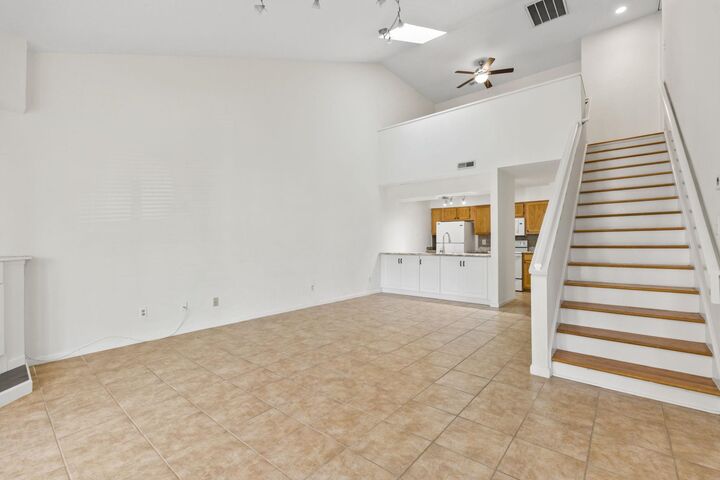 Property Photo:  900 Courtyard Dr. K8  SC 29577 