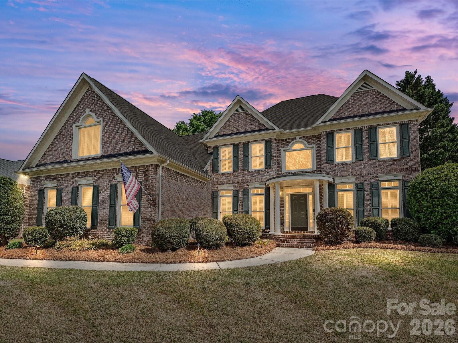 Property Photo:  6232 Woodleigh Oaks Drive  NC 28226 