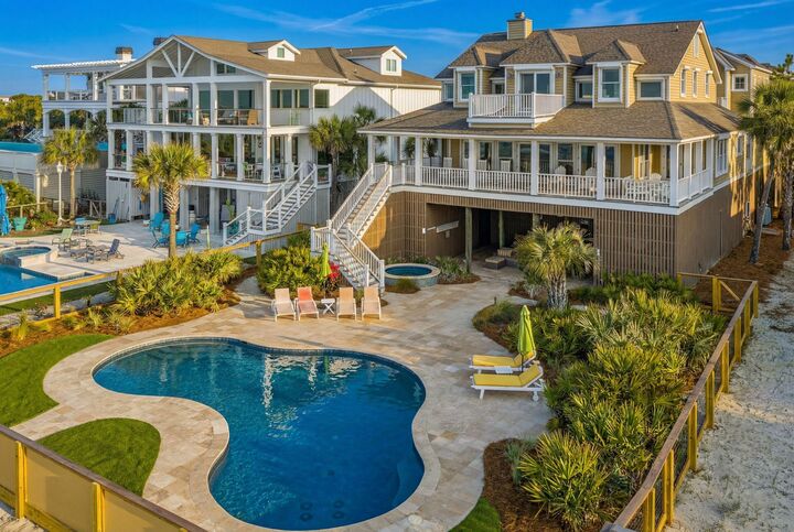 Property Photo:  304 Ocean Boulevard  SC 29451 
