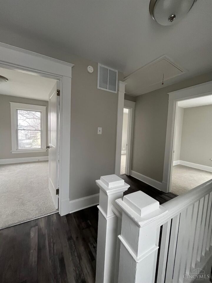 Property Photo:  712 Poplar Street  OH 45044 